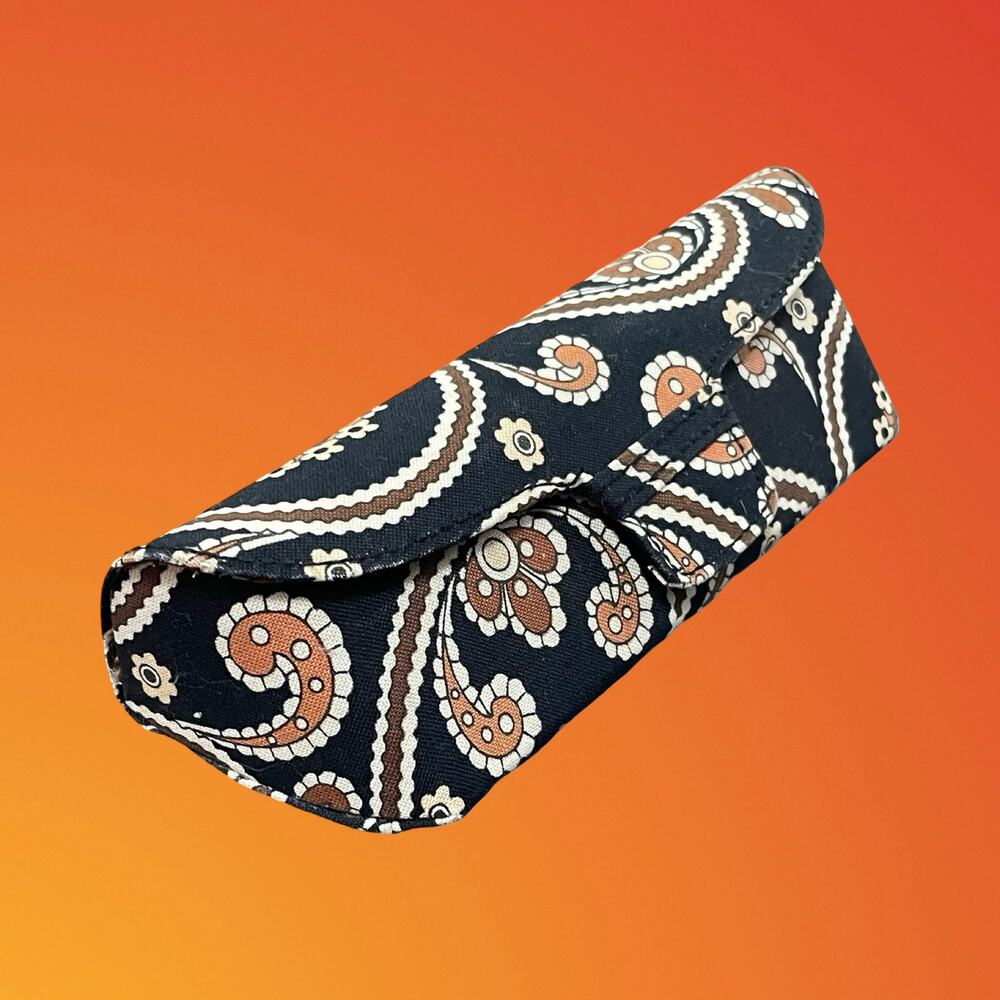 Vera Bradley Retired Caffe Latte Paisley Hard Eyeglass Sunglass Case Magnetic